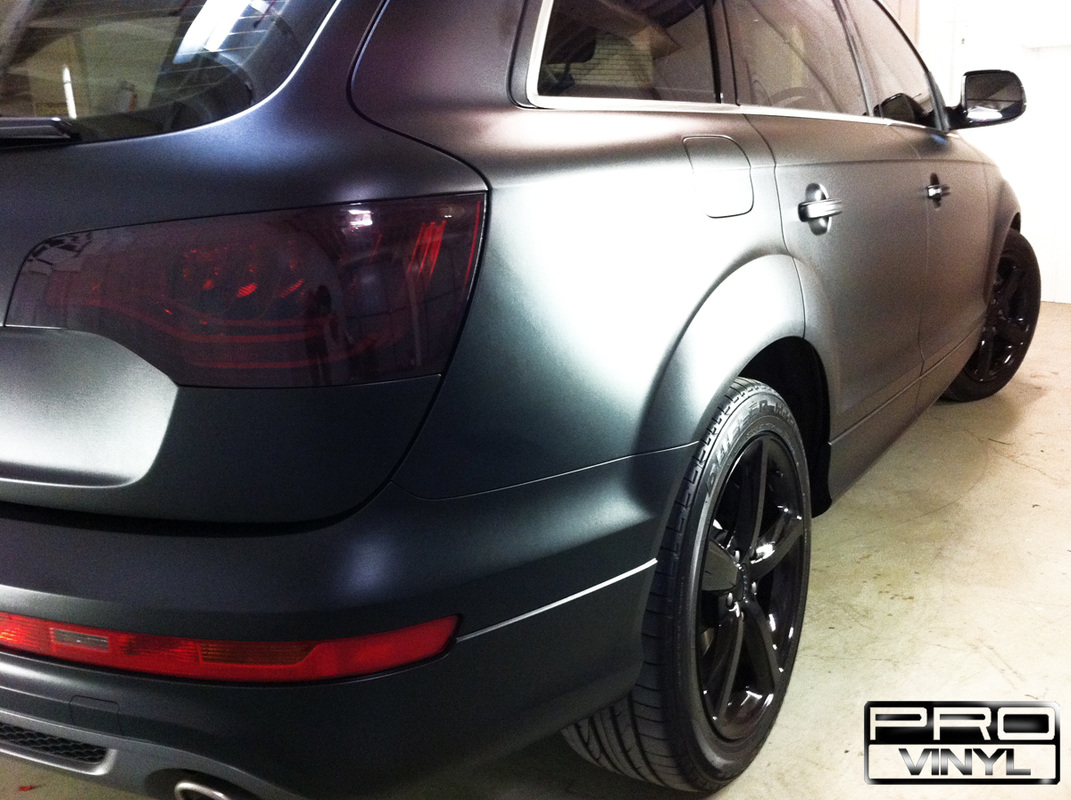 Audi Q7 got the full black treatment with the whole car getting wrapped in matte black