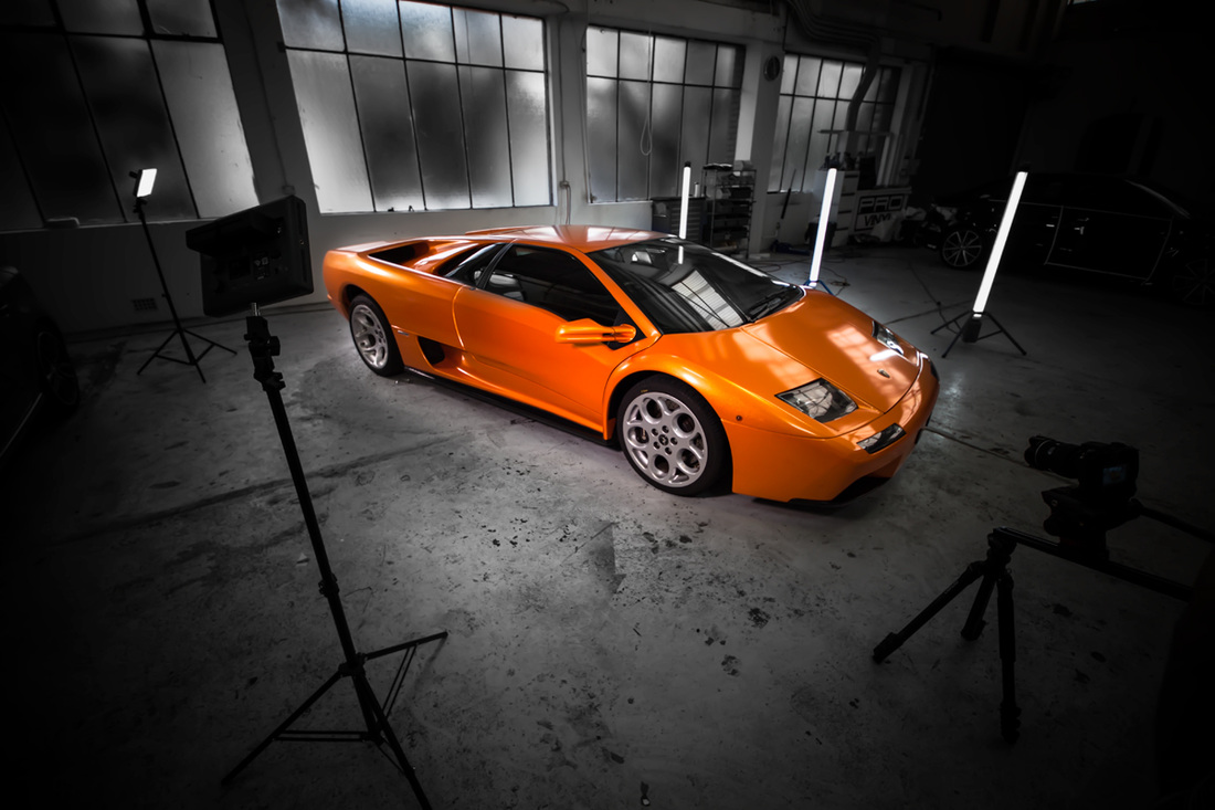 Full vinyl wrap in orange for Lamborghini Diablo